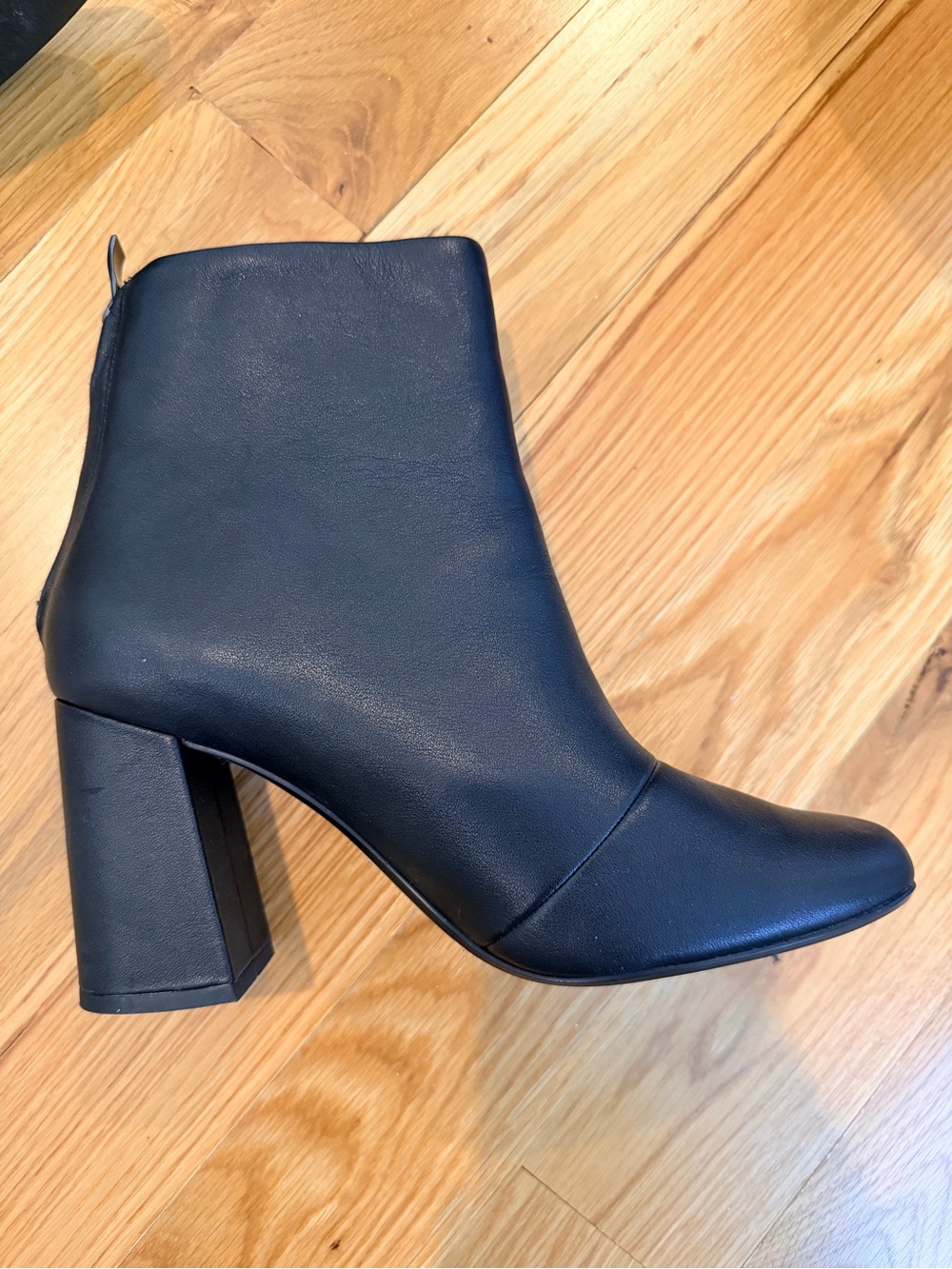 Clarks Black Leather Ankle Boots Size 9